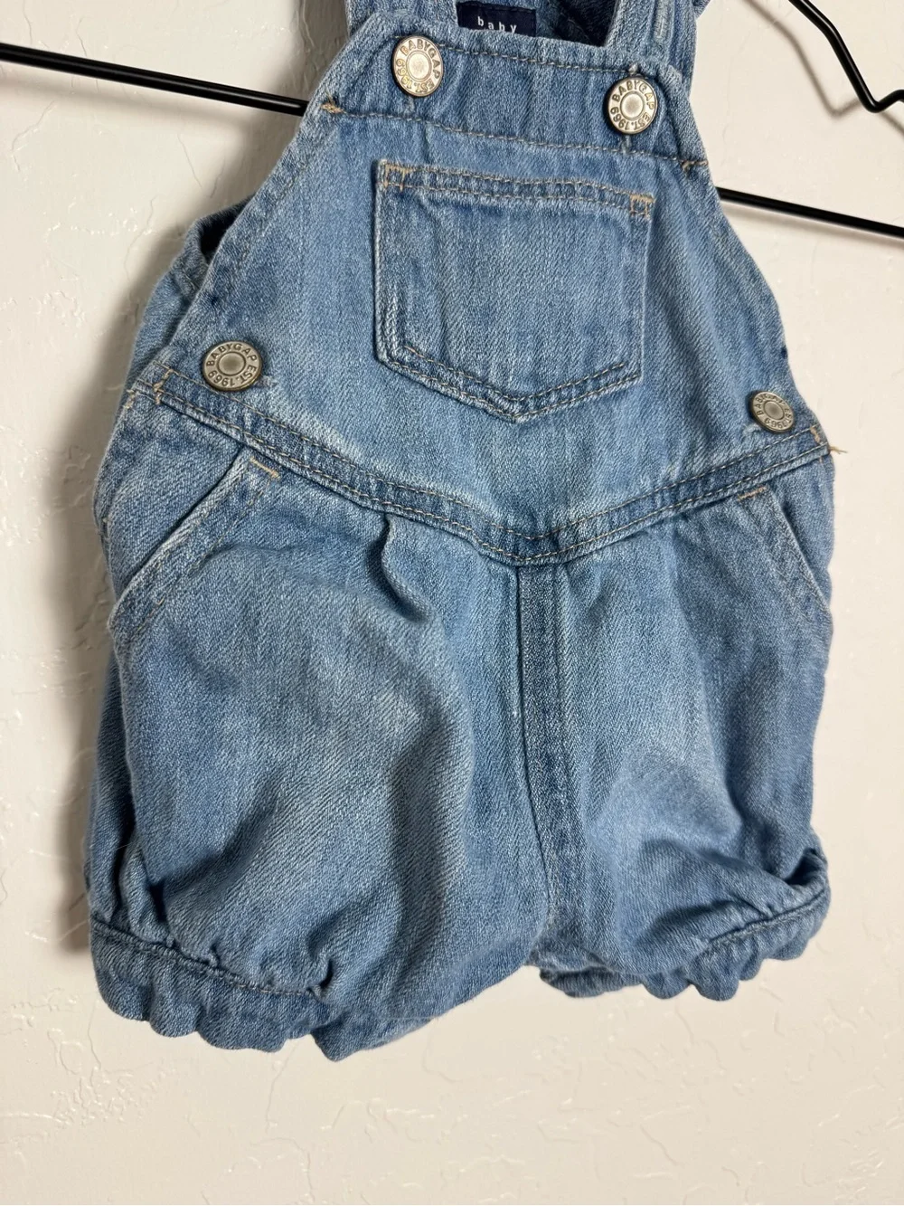 Baby GAP Denim Ruffle Bubble Shortalls Overalls Blue Light Wash 0-3 Months